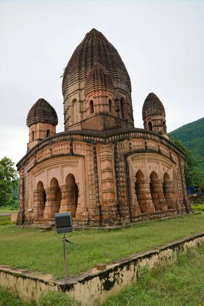 2021 Purulia 西ベンガル インド 西ベンガルの山麓に立つ歴史ある寺院です — ストック写真