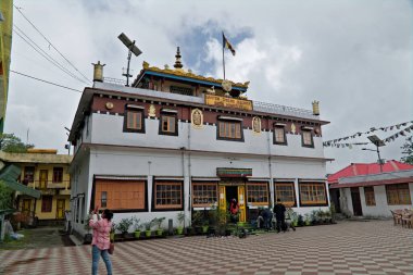 Darjeeling, Batı Bengal, Hindistan-05.26.2023. Darjeeling 'deki ünlü Ghoom Manastırı' nın dış görünüşü