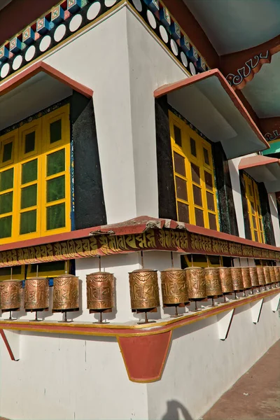 Kalimpong Bengala Ocidental Índia 2023 Rodas Oração Sagradas Situadas Fora — Fotografia de Stock