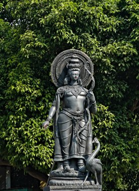 Raiganj Batı BEngal Hindistan 10.30.2023 Hindistan Durga puja vesilesiyle Lord Kartikeya 'nın heykeli