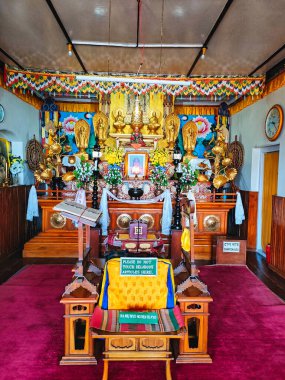 Darjeeling Batı Bengal Hindistan 19.03.2024 Hindistan Darjeeling 'deki kutsal Japon Tapınağı' nın iç görünümü