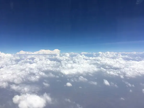 Vista Nuvem Avião Para Mensagens Comunicação Fundo Como Imagem Jpg — Fotografia de Stock