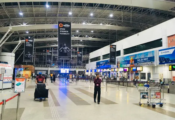 Foglalási Pultok Biju Patnaik Nemzetközi Repülőtér Érkezési Csarnoka Bhubaneswar Odisha — Stock Fotó