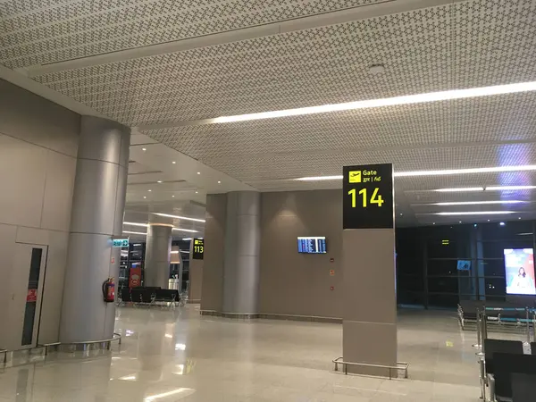 Sinalização Número Portão Salão Partida Extensão Novo Terminal Aeroporto Internacional — Fotografia de Stock