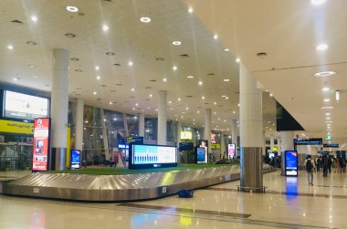 Chennai Uluslararası Havalimanı 'na 10 Ağustos 2024' te varan Hall Bagaj Atlıkarıncası - JPG Dosyası Olarak Stock Image