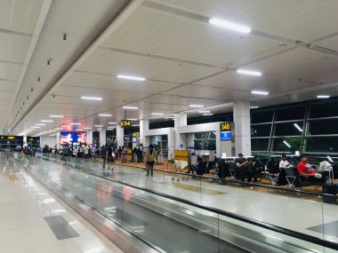 Indira Gandhi Uluslararası Havalimanı Yurtiçi Kalkış Salonu Bölgesi, Terminal 3, Yeni Delhi, Hindistan 30 Eylül 2024 - JPG Dosyası Olarak Stock Image
