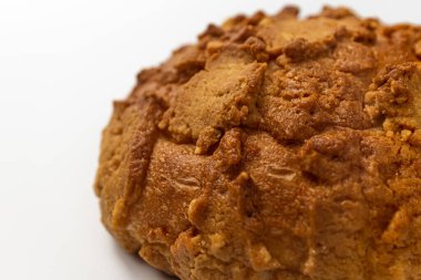 Beyaz arkaplanda soboro ekmeği