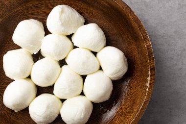 Yumuşak ve hafif mozzarella İnci peyniri