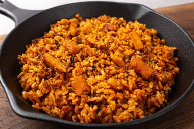 Kalamar Domuz Göbeği Bulgogi Baharatlı Kızarmış Pirinç