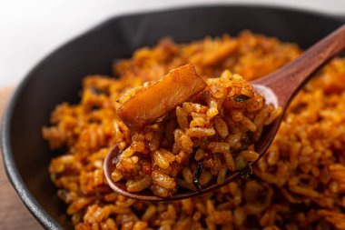 Kalamar Domuz Göbeği Bulgogi Baharatlı Kızarmış Pirinç