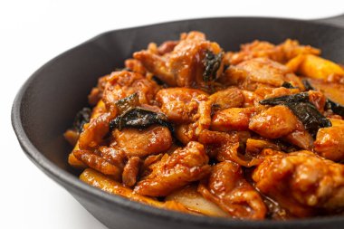 Beyaz arkaplanda Korece Dakgalbi