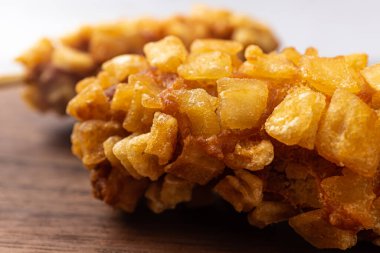 Patates Sosisli ve Kare Patates