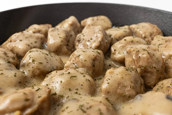 Beyaz arkaplanda Kttbullar