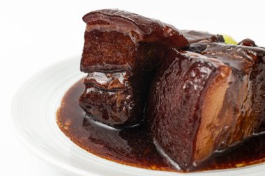 Beyaz arkaplanda Dongporou