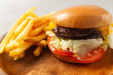 Çizburgerli çizburger.