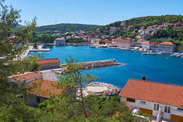 Jelsa Ilha Hvar Croácia Vista Panorâmica Dia Verão Cidade Jelsa — Fotografia de Stock