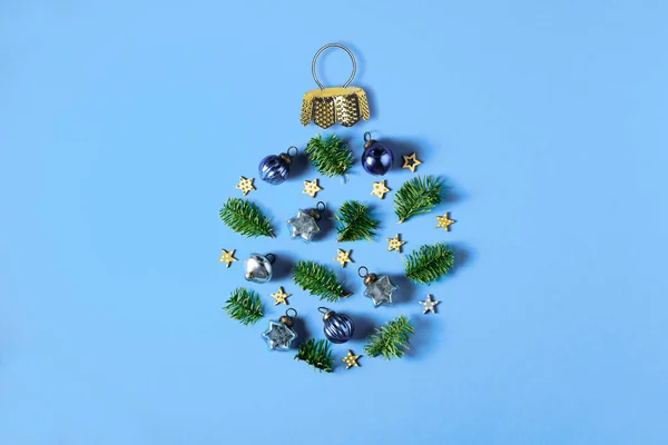 Christmas Decorations Stars Fir Twigs Laid Circle Shape Xmas Ball — Stock Photo, Image