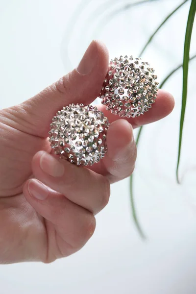 Silver Metal Magnetic Balls Spiky Tool Hand Massage Therapy Tool — Stock Photo, Image