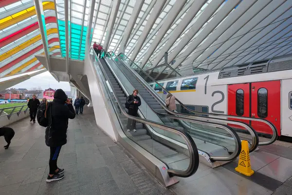 Liege Bélgica Fberuário 2023 Estação Central Liège Com Passageiros — Fotografia de Stock