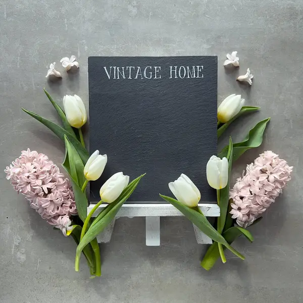 Blank Blackboard Words Vintage Home Copy Space Surrounded Variety Spring — Stock Photo, Image