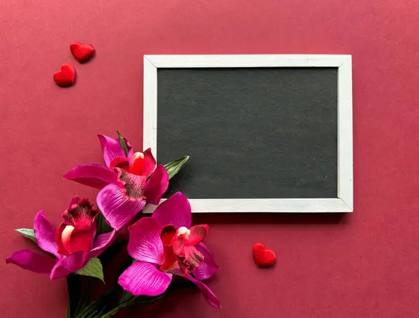 Valentine Day Concept Blank Chalkboard Vibrant Pink Tulips Red Background Fotografie de stoc