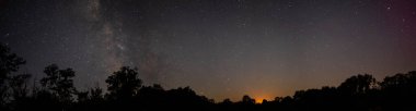 Samanyolu, ayın batışı ve yıldızlı gece..
