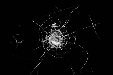 Kırılmış cam üzerinde siyah bir arka plan dokusu.