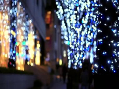 Mavi fantezi ışıklarında Noel aydınlatma ışıkları Roppongi tepesi Tokyo sezon dekotasyon arka planı bulanık