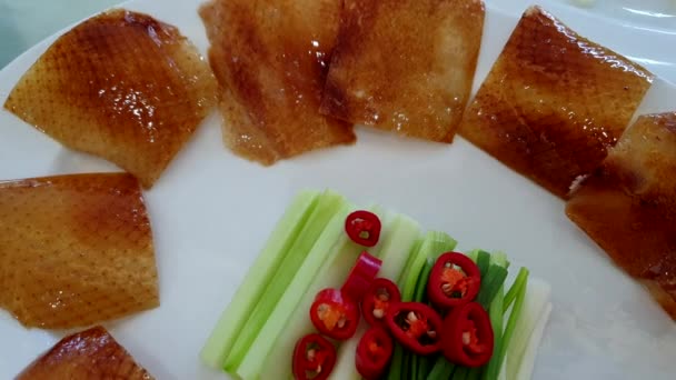Eating Chinese Restaurant Food Puking Duck Crispy Roasted Skin Pancake — Stock Video