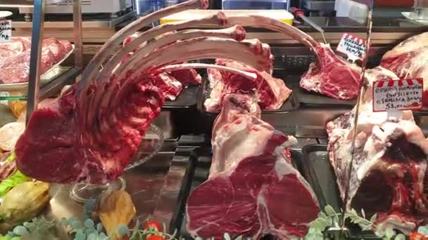 Włochy Wołowina Cięte Surowe Mięso Sprzedaży Sklepie Mięsnym Jakości Stek — Wideo stockowe