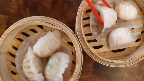Hands Chopsticks Family Eating Dim Sum Chinese Breakfast Food Stuffed — Stock Video