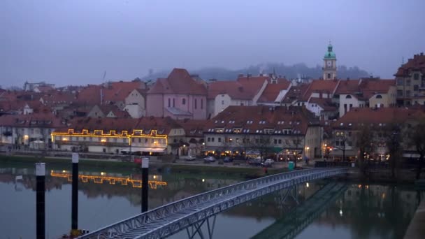 Maribor Slovania Şehir Manzarası Tarihi Bina Drava Nehri Boyunca Kış — Stok video