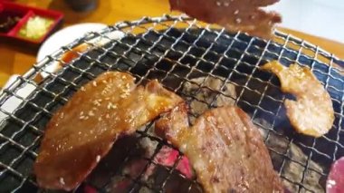 Japon sığır eti yakiniku kömür ızgara et eti domuz eti ve sığır dili gyutan