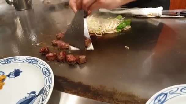 Kobe Rundvlees Steak Teppanyaki Japanse Wagyu Rundvlees Koken Serveren Met — Stockvideo