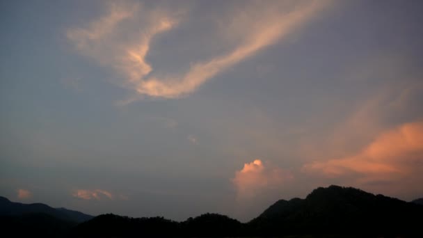 Céu Baunilha Nascer Sol Sobre Vista Lago Montanha Natureza Tropical — Vídeo de Stock