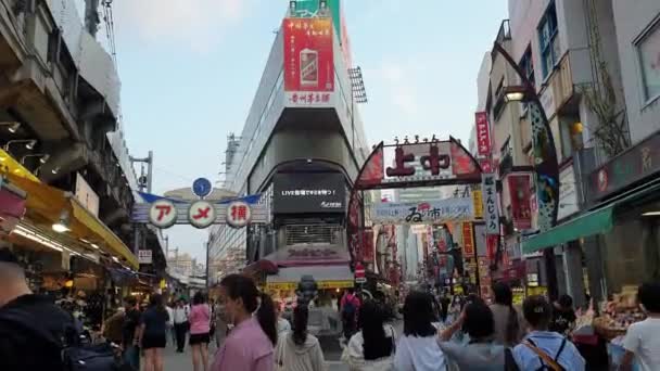 Токіо Японія Червня 2023 Перехрестя Амейоко Йокочо Відомий Торговельний Туристичний — стокове відео
