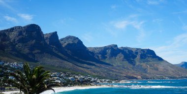 Güney Afrika tatili Cape Town yakınlarındaki Clifton plajı Güney Atlantik Okyanusu kıyısı tatil tatili