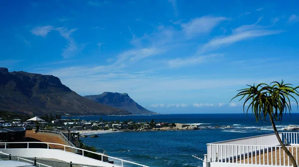 南アフリカの休暇ケープタウンの近くクリトンビーチ南大西洋の海側の旅行休暇休暇 — ストック写真