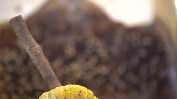 Taze Arı Kovanı Bal Tarağı Doğal Tatlı Yemek Malzemesi Lüks — Stok video