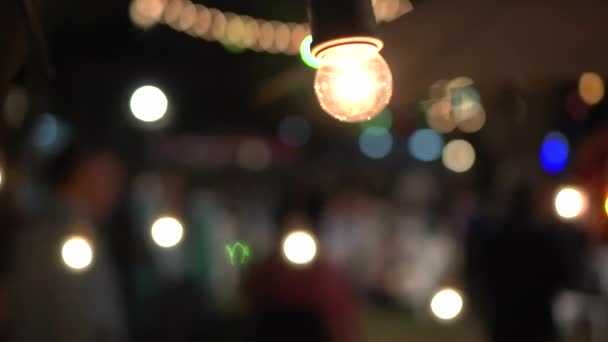 节日灯笼派对泰国北部风格的宴会在夜间伞式夏季节庆 — 图库视频影像