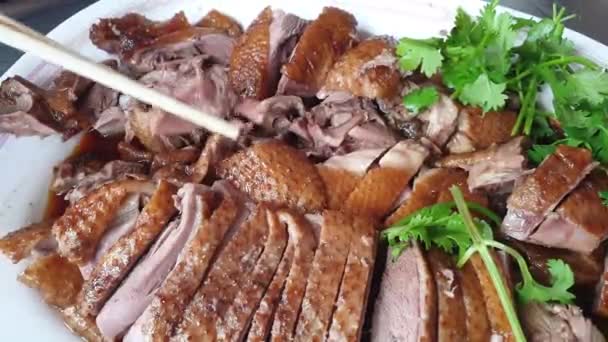 Goose Geese Braised Chinese Herb Spice Brown Gravy Slices Cut — Stock Video
