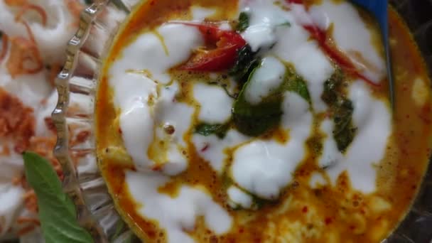 Thaimaan Äyriäiset Curry Taskurapu Liha Punainen Curry Riisin Nuudeli Perinteinen — kuvapankkivideo