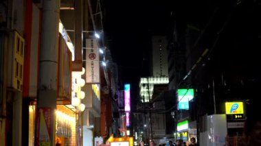 Osaka, Japonya. 5 Mayıs 2023 Namba dotonburi. Gece yarısı Osaka şehir merkezi.