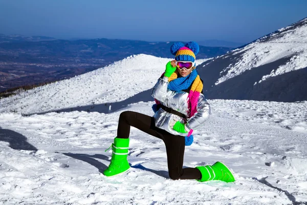 Winter Fashion Beautiful Girl Wearing Jacket Ski Goggles Colorful Winter — Fotografia de Stock
