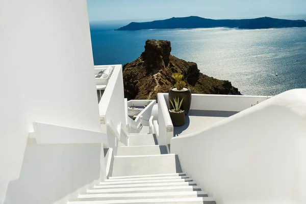 Santorini Grecia Increíble Vista Del Cielo Azul Mar Roca Skaros —  Fotos de Stock