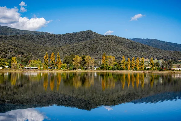 Beautiful Pondage Reflections Mount Beauty Victoria Australia Regulating Pondage Part — Stock Photo, Image