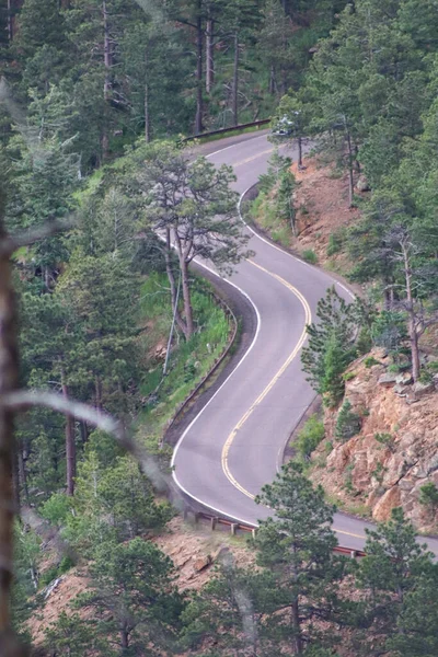 Mountain Pass Kör Ner Från Estes Park Högkvalitativt Foto — Stockfoto