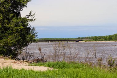 Lynch Nebraska yakınlarındaki Niobrara Nehri Missouri Nehri. Yüksek kalite fotoğraf