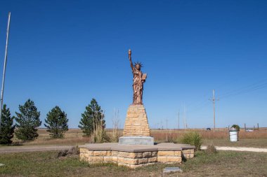 Harlan Kansas yakınlarındaki Mini Özgürlük Heykeli. Yüksek kalite fotoğraf