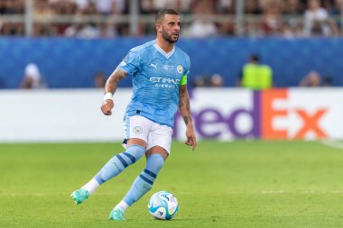 Atina, Yunanistan - 16 Ağustos 2023: Manchester City Kyle Walker 'ın oyuncusu UEFA Süper Kupa Finali' nde Manchester City ile Sevilla arasında oynanan Stadyum Karaiskakis, Pire 'de maç yapıyor